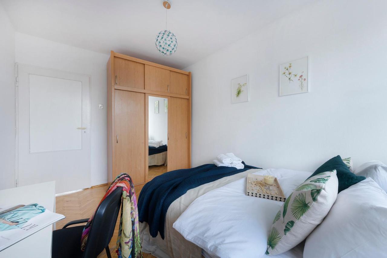 P&O Service Apartments Belwederska Warsawa Bagian luar foto