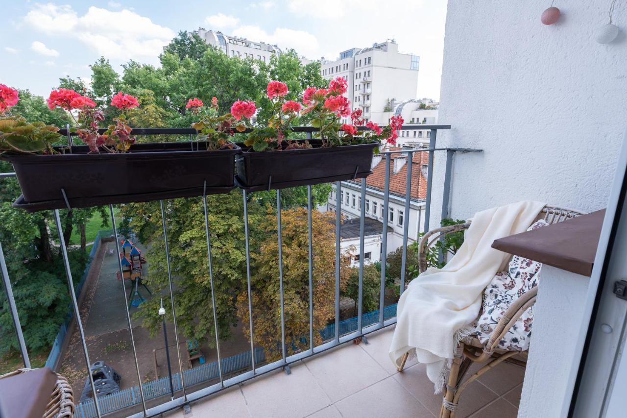 P&O Service Apartments Belwederska Warsawa Bagian luar foto
